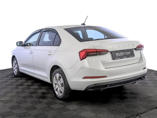 Skoda Rapid II с пробегом 2021 года, цена 1 335 000 рублей, 143545 км, лифтбек, Автокод Объявления