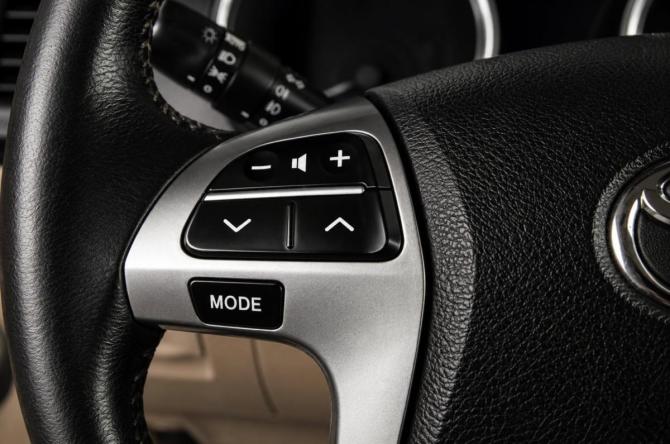 Toyota Highlander II (XU40) с пробегом 2013 года, цена 2 129 000 рублей, 300000 км, внедорожник, Автокод Объявления