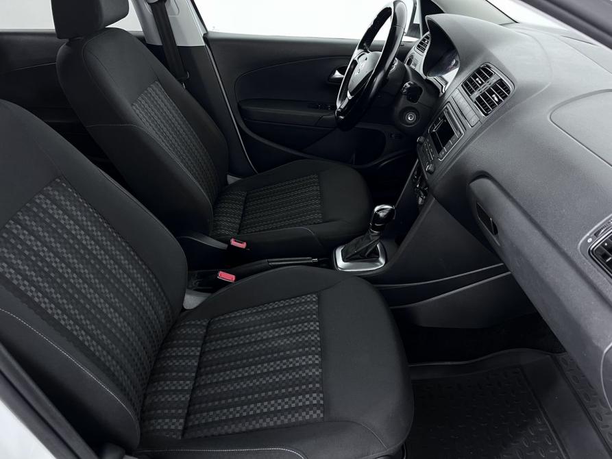 Volkswagen Polo V Рестайлинг Калининград  - изображение 12