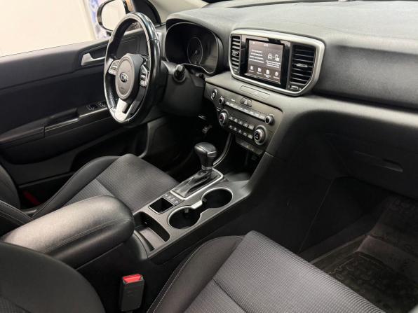 Kia Sportage IV Рестайлинг с пробегом 2019 года, цена 2 190 000 рублей, 132000 км, внедорожник, Автокод Объявления