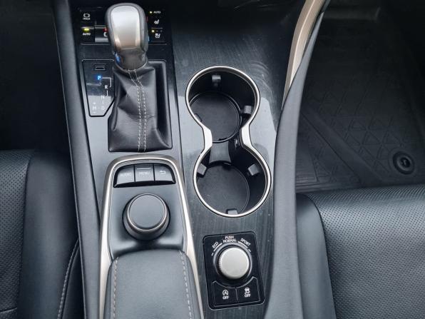 Lexus RX IV с пробегом 2016 года, цена 4 300 000 рублей, 47595 км, внедорожник, Автокод Объявления