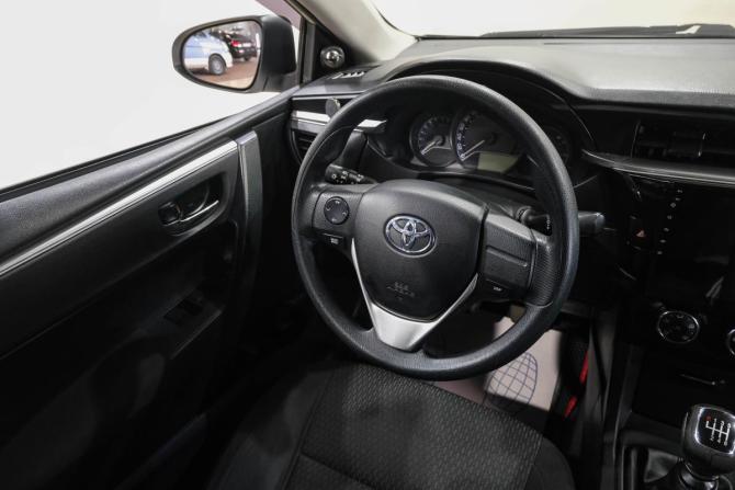 Toyota Corolla XI (E160 E170 E180) с пробегом 2013 года, цена 1 099 000 рублей, 196500 км, седан, Автокод Объявления