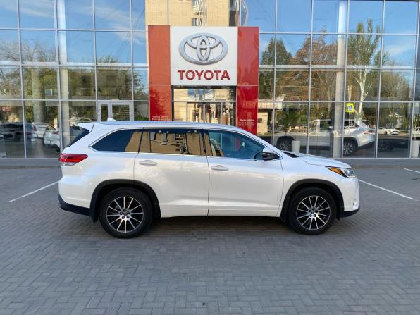 Toyota Highlander III (XU50) Рестайлинг с пробегом 2019 года, цена 3 550 000 рублей, 224131 км, внедорожник, Автокод Объявления