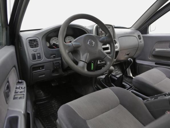 Nissan NP300 с пробегом 2012 года, цена 759 000 рублей, 148799 км, offers.body_type.unknown, Автокод Объявления