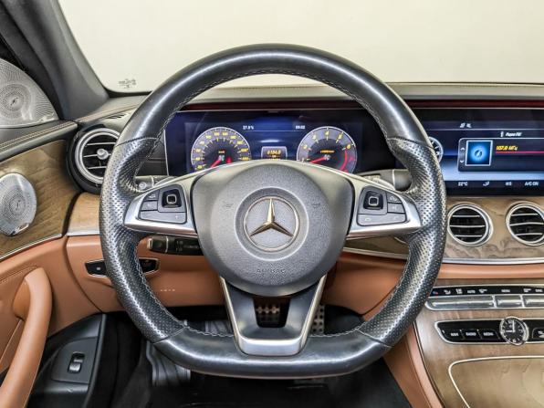 Mercedes-Benz E-Класс V (W213 S213 C238) с пробегом 2017 года, цена 3 950 000 рублей, 118399 км, седан, Автокод Объявления