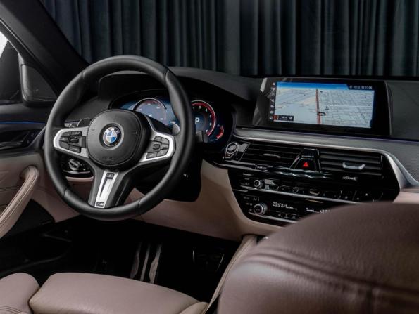 BMW 5 серии VII (G30/G31/G38) с пробегом 2018 года, цена 3 499 000 рублей, 198805 км, седан, Автокод Объявления