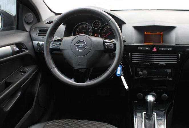 Opel Astra H Рестайлинг с пробегом 2008 года, цена 450 000 рублей, 266879 км, хэтчбек, Автокод Объявления