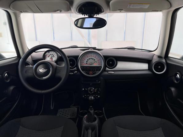 Mini Hatch II (R56) Рестайлинг с пробегом 2011 года, цена 890 000 рублей, 168500 км, хэтчбек, Автокод Объявления