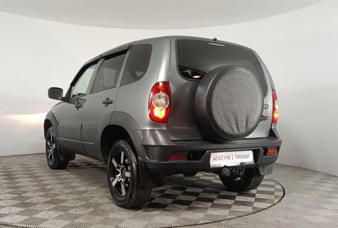 Chevrolet Niva I Рестайлинг с пробегом 2018 года, цена 850 000 рублей, 64052 км, внедорожник, Автокод Объявления