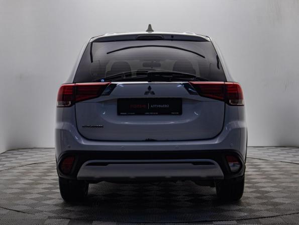 Mitsubishi Outlander III Рестайлинг 3 с пробегом 2021 года, цена 1 874 000 рублей, 143045 км, внедорожник, Автокод Объявления