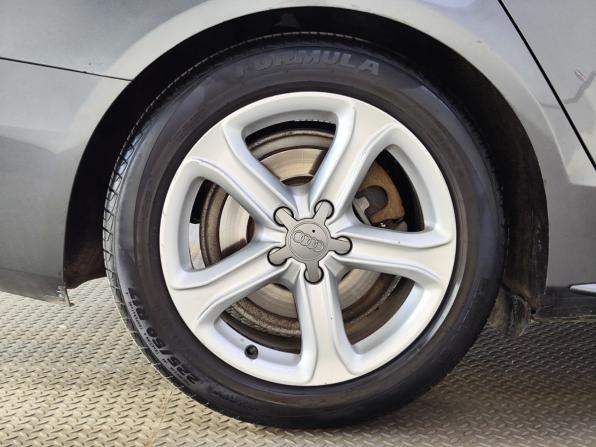 Audi A4 IV (B8) Рестайлинг с пробегом 2012 года, цена 1 570 000 рублей, 188000 км, седан, Автокод Объявления
