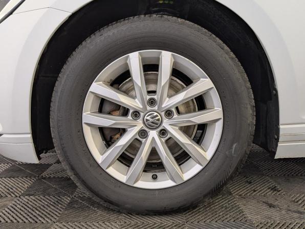 Volkswagen Passat B8 с пробегом 2019 года, цена 2 090 000 рублей, 116847 км, седан, Автокод Объявления