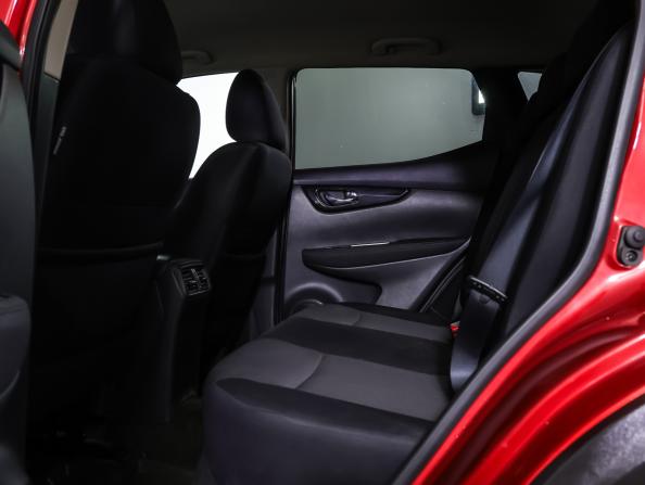 Nissan Qashqai II с пробегом 2018 года, цена 1 568 000 рублей, 112136 км, внедорожник, Автокод Объявления