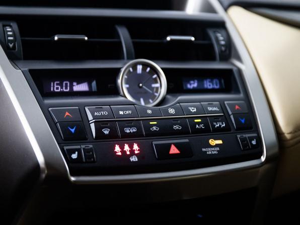 Lexus NX I с пробегом 2015 года, цена 2 830 000 рублей, 159908 км, внедорожник, Автокод Объявления