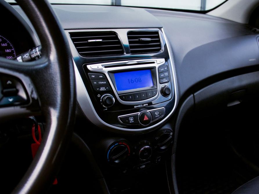 Hyundai Solaris I Екатеринбург  - изображение 11