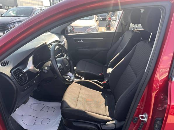 Kia Rio IV Рестайлинг с пробегом 2022 года, цена 1 728 000 рублей, 53302 км, седан, Автокод Объявления