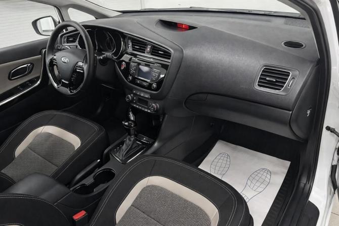 Kia Ceed II Рестайлинг с пробегом 2016 года, цена 979 000 рублей, 106495 км, универсал, Автокод Объявления