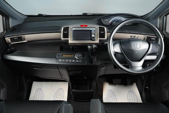 Honda Freed I с пробегом 2011 года, цена 1 249 000 рублей, 160000 км, компактвэн, Автокод Объявления