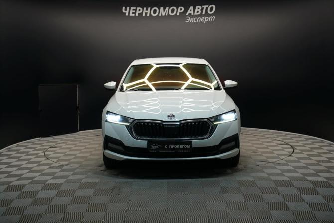 Skoda Octavia IV (A8) с пробегом 2020 года, цена 2 235 000 рублей, 130000 км, лифтбек, Автокод Объявления