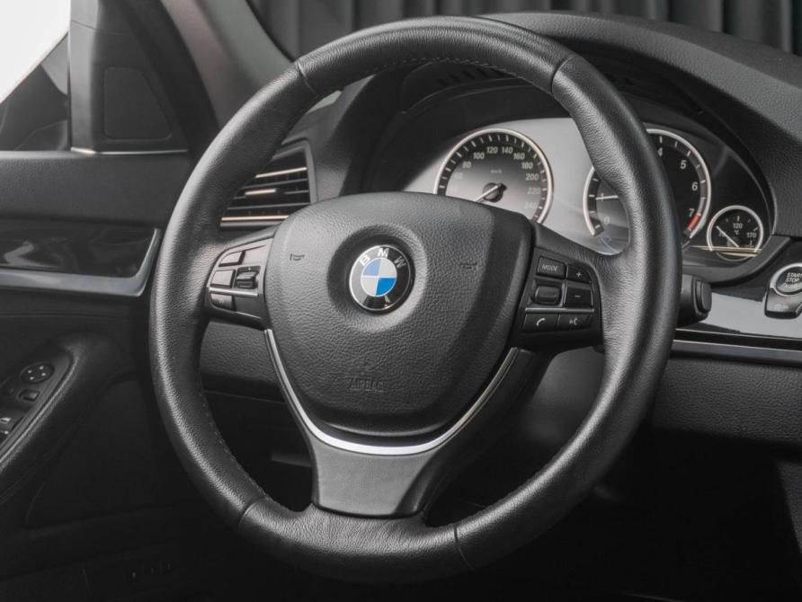 BMW 5 серии VI (F10/F11/F07) Рестайлинг Тюмень  - изображение 24