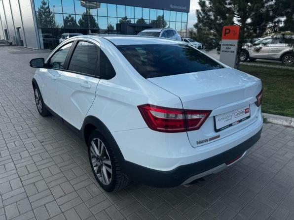 Lada (ВАЗ) Vesta I с пробегом 2018 года, цена 949 900 рублей, 95730 км, седан, Автокод Объявления