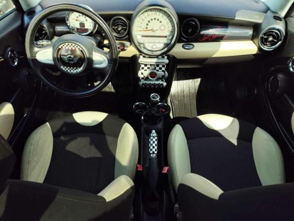 Mini Clubman I с пробегом 2009 года, цена 815 000 рублей, 149884 км, хэтчбек, Автокод Объявления