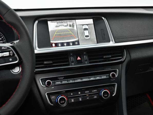 Kia Optima IV Рестайлинг с пробегом 2019 года, цена 1 899 000 рублей, 118000 км, седан, Автокод Объявления