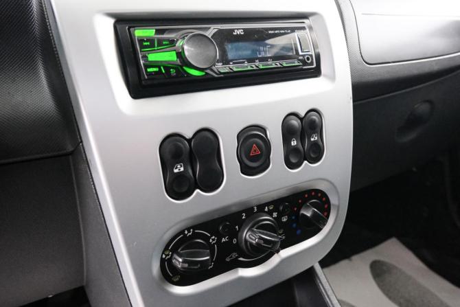 Renault Sandero I с пробегом 2014 года, цена 729 000 рублей, 130000 км, хэтчбек, Автокод Объявления