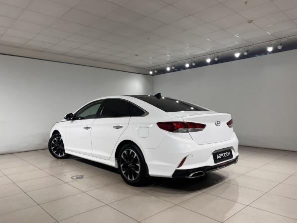 Hyundai Sonata VII (LF) Рестайлинг с пробегом 2018 года, цена 1 470 000 рублей, 240167 км, седан, Автокод Объявления