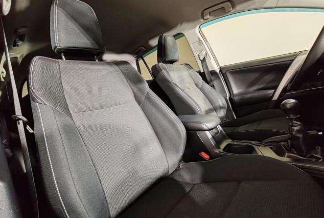 Toyota RAV4 IV (XA40) Рестайлинг с пробегом 2016 года, цена 1 880 000 рублей, 226719 км, внедорожник, Автокод Объявления
