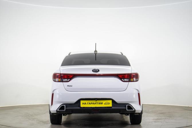 Kia Rio IV Рестайлинг с пробегом 2021 года, цена 1 379 000 рублей, 136520 км, седан, Автокод Объявления