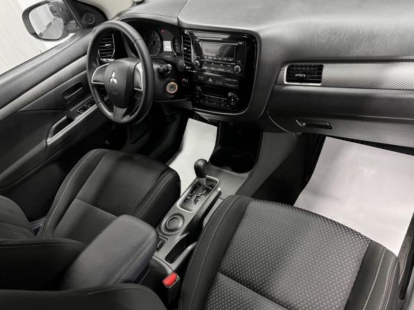 Mitsubishi Outlander III Рестайлинг 2 с пробегом 2016 года, цена 1 580 000 рублей, 140255 км, внедорожник, Автокод Объявления
