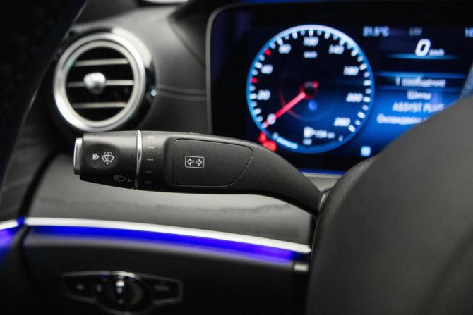 Mercedes-Benz E-Класс V (W213 S213 C238) Рестайлинг с пробегом 2020 года, цена 3 920 000 рублей, 90580 км, седан, Автокод Объявления