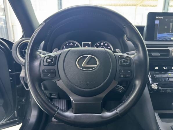 Lexus IS III Рестайлинг 2 с пробегом 2022 года, цена 3 550 000 рублей, 50845 км, седан, Автокод Объявления