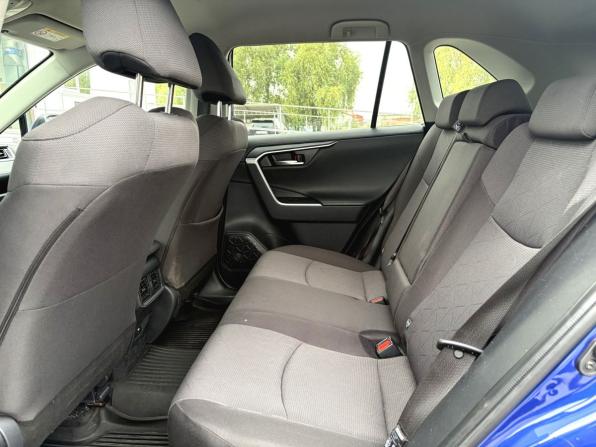 Toyota RAV4 V (XA50) с пробегом 2021 года, цена 3 550 000 рублей, 55555 км, внедорожник, Автокод Объявления