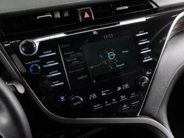 Toyota Camry VIII (XV70) с пробегом 2019 года, цена 2 599 000 рублей, 84484 км, седан, Автокод Объявления