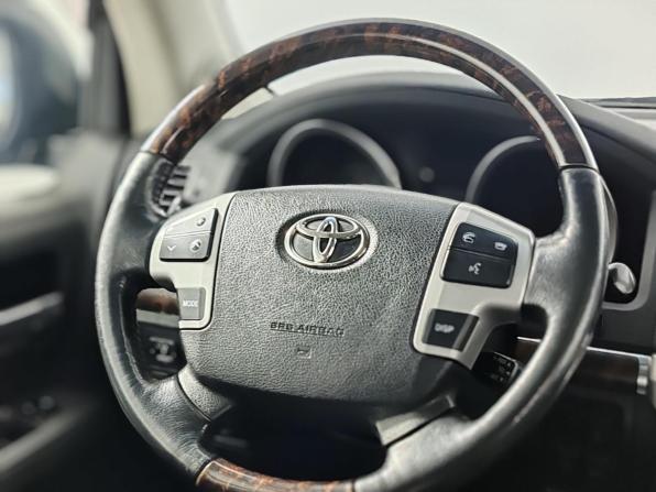 Toyota Land Cruiser 200 Series Рестайлинг 1 с пробегом 2015 года, цена 4 520 000 рублей, 185277 км, внедорожник, Автокод Объявления