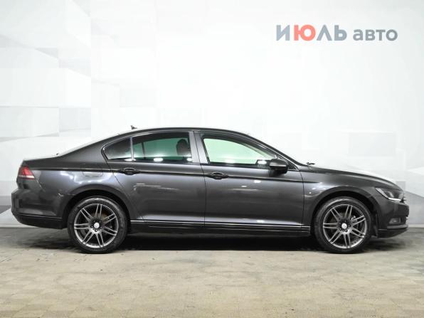 Volkswagen Passat B8 с пробегом 2019 года, цена 2 130 000 рублей, 159388 км, седан, Автокод Объявления