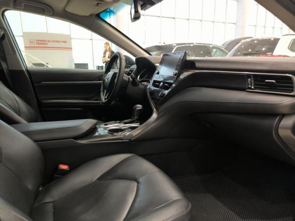 Toyota Camry VIII (XV70) Рестайлинг с пробегом 2021 года, цена 2 150 000 рублей, 168000 км, седан, Автокод Объявления