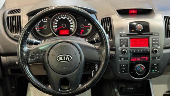 Kia Cerato II с пробегом 2009 года, цена 610 000 рублей, 235801 км, седан, Автокод Объявления
