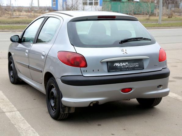 Peugeot 206 с пробегом 2004 года, цена 215 000 рублей, 133000 км, хэтчбек, Автокод Объявления