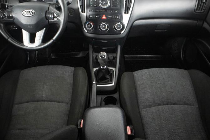 Kia Ceed I Рестайлинг с пробегом 2011 года, цена 529 000 рублей, 256500 км, хэтчбек, Автокод Объявления