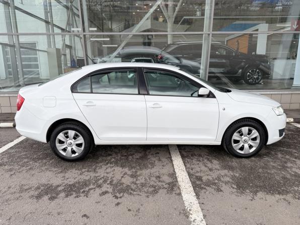 Skoda Rapid I с пробегом 2016 года, цена 1 045 000 рублей, 155900 км, лифтбек, Автокод Объявления