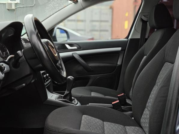 Skoda Octavia II (A5) Рестайлинг с пробегом 2009 года, цена 634 000 рублей, 266500 км, лифтбек, Автокод Объявления