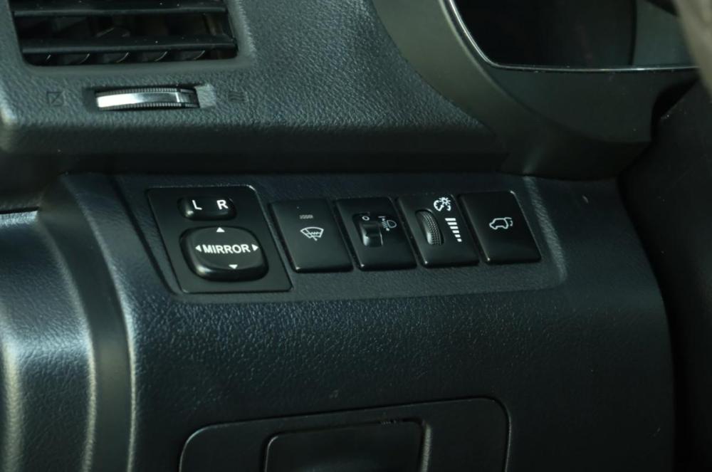 Toyota Highlander II (XU40) Рестайлинг Омск  - изображение 10
