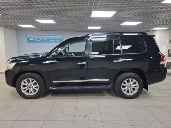 Toyota Land Cruiser 200 Series Рестайлинг 2 с пробегом 2019 года, цена 7 449 000 рублей, 137000 км, внедорожник, Автокод Объявления