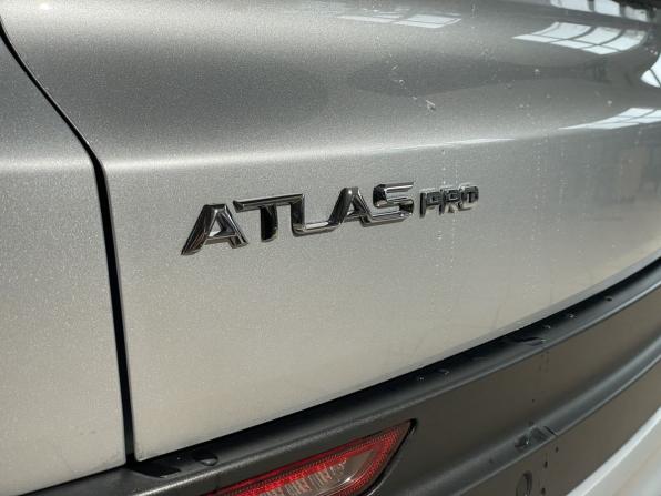 Geely Atlas Pro с пробегом 2023 года, цена 1 870 000 рублей, 87157 км, внедорожник, Автокод Объявления