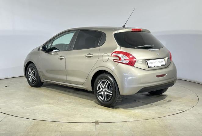 Peugeot 208 I с пробегом 2013 года, цена 375 000 рублей, 149776 км, хэтчбек, Автокод Объявления