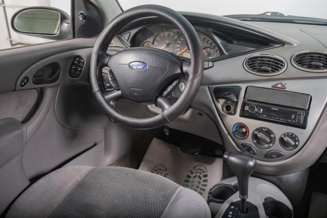 Ford Focus I с пробегом 2001 года, цена 299 000 рублей, 305000 км, хэтчбек, Автокод Объявления