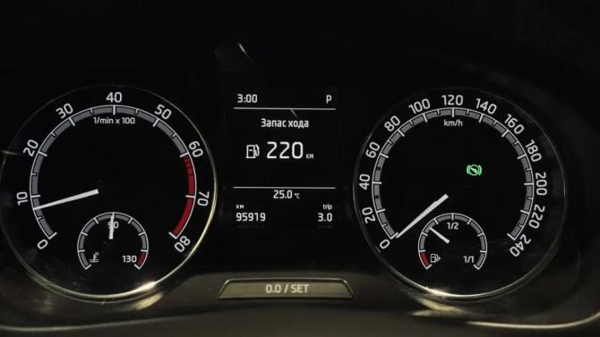 Skoda Rapid I Рестайлинг с пробегом 2017 года, цена 1 349 000 рублей, 95600 км, лифтбек, Автокод Объявления